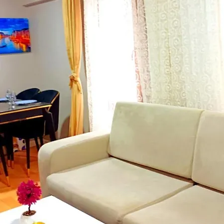 Taksim Pera Suites *
